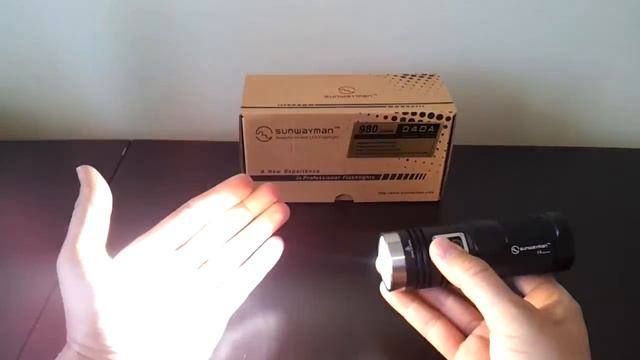 Sunwayman D40A (XM-L2, 4xAA) flashlight review, by selfbuilt смотреть онлайн
