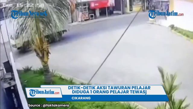 Detik-Detik Tawuran Pelajar di Cikarang, 1 Orang Pelajar Tewas смотреть онлайн