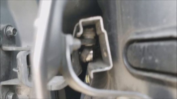 2012 Mazda 5 sliding door roller replacement