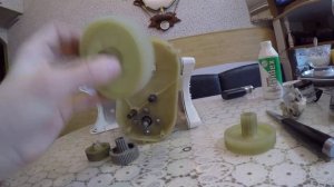 РЕМОНТ МЯСОРУБКИ БЕЛВАР ПОМОЩНИЦА КЭМ-П2У-202-04 .РЕМОНТ ШЕСТЕРЁНКИ МЯСОРУБКИ БЕЛВАР.