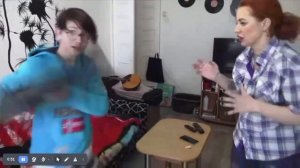 Удаленный кадр где грифер ЛЕША разносит пианино на канале седжо