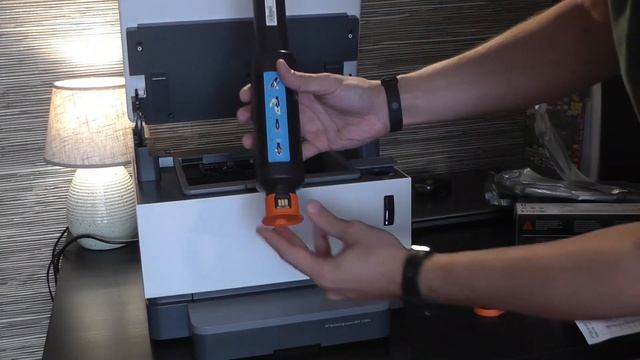 МФУ HP Neverstop Laser 1200w - заправка тонера это просто! смотреть онлайн
