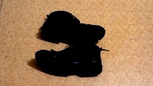 Как избавиться от соли на кожаной обуви