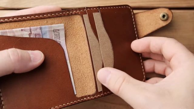 Современное портмоне Livingston V2 by GLW смотреть онлайн