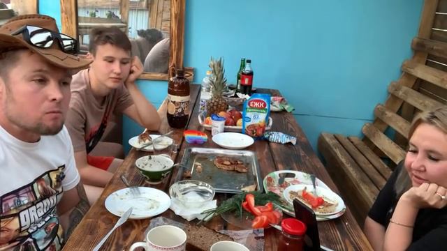 Вечер в семейной обстановке🥰 смотреть онлайн