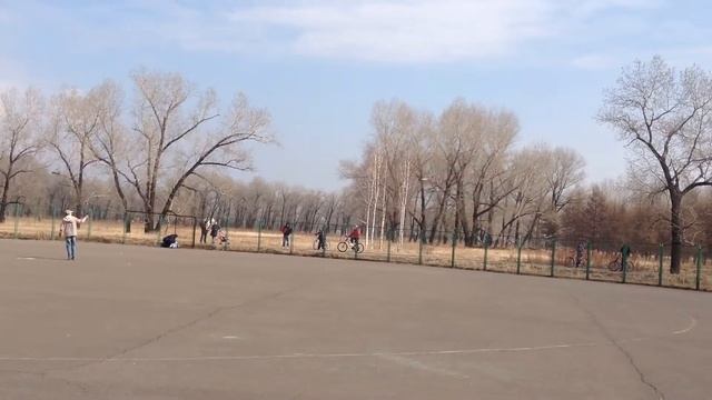 Полёты на кордовой тренировочной модели.