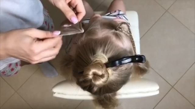 Красивый Высокий хвост украшенный косами в виде цветка / Красивые прически для девочек в садик смотреть онлайн