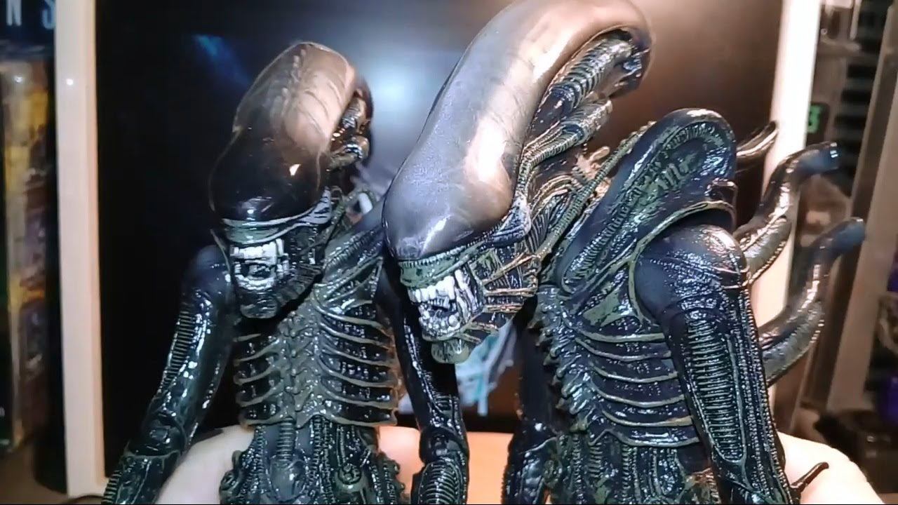 Neca Ultimate Big Chap Alien (Original vs Reissue)/ Сравнение двух версий ультимативного Биг Чапа смотреть онлайн