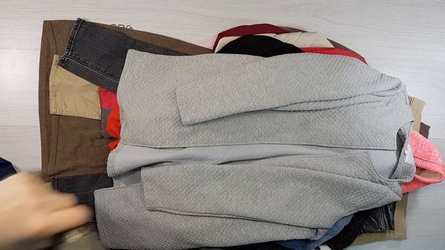 03888 Mix vestis clothing ( Всесезонный) 9 пак 33,40 кг. 5,90€ за кг. 106 шт. смотреть онлайн