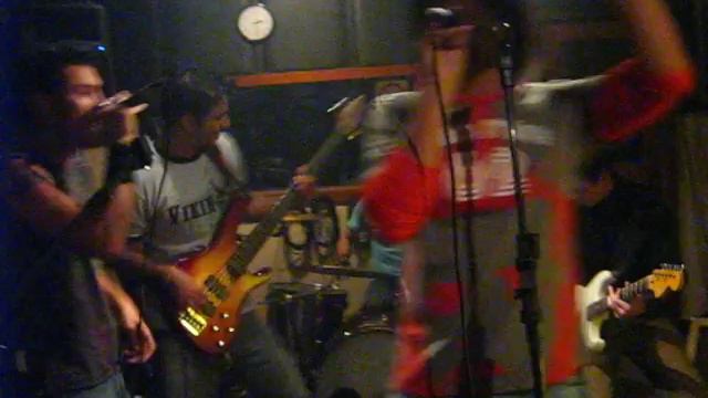 Ruben Gomez - Live Show Brazil - Somebody Told Me смотреть онлайн