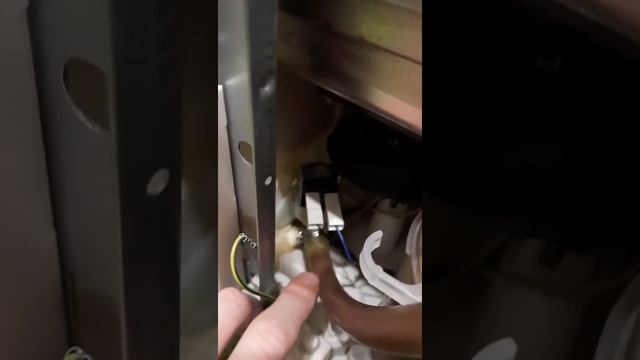 Посудомечная машина IKEA HJALPSAM/ELEKTROLUX пищит 3 раза смотреть онлайн