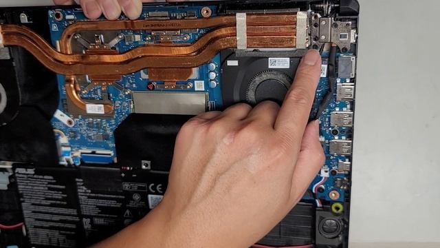 ASUS TUF Gaming F17 FX706H FX706HCB-ES51 Disassembly RAM SSD Hard Drive Upgrade Battery Replacement смотреть онлайн
