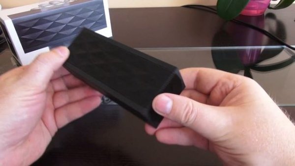 Jawbone Jambox. Распаковка и первый взгляд.