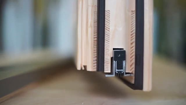 Выдвигающийся выпадающий уплотнитель порога для входных деревянных дверей смотреть онлайн