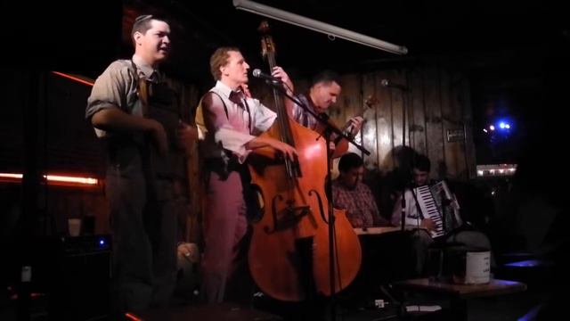 "Pork Chops" - The Two Man Gentlemen Band Quintet смотреть онлайн