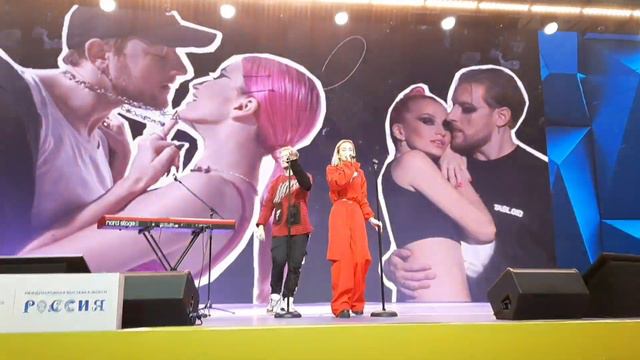 Гимн ВФМС-2024 от Nansi & Sidorov в Доме молодёжи 🤩 смотреть онлайн