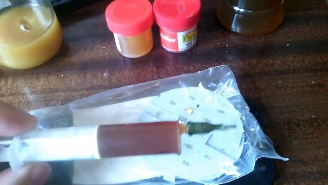 Купил на радиорынке пару росейских флюсов и тут же воспроизвел их дома, получилось ничем не хуже! смотреть онлайн