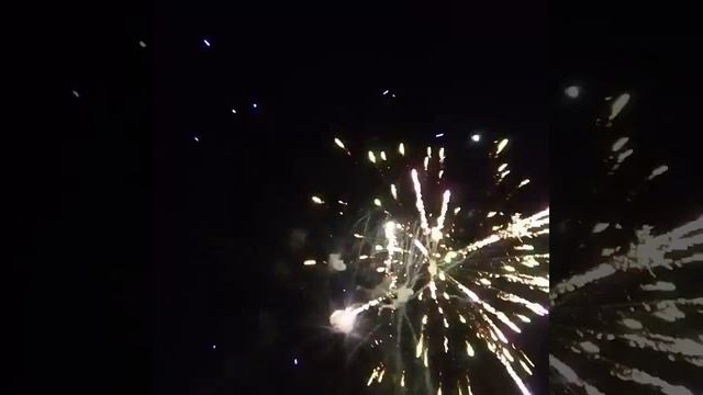 С Рождеством Христовым!!! Желаю всем добра и мира!!! В честь праздника сегодня возле храма, был фе смотреть онлайн