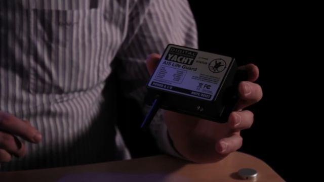 AIS LifeGuard - Connects to any of our AIS devices and detects a SART target смотреть онлайн