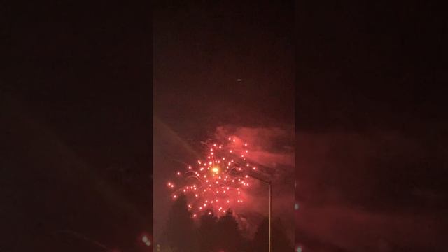 santa rosa: fourth of july fireworks смотреть онлайн