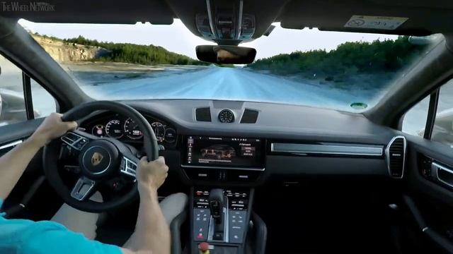 2020 Porsche Cayenne Turbo S E-Hybrid Sets Lap Record at an Unfinished Race Track смотреть онлайн