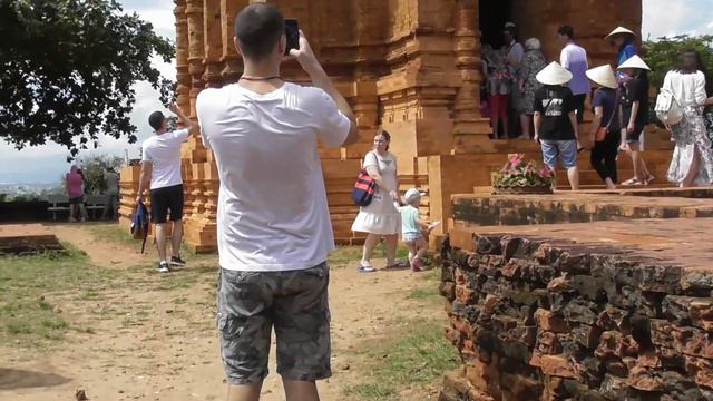 У чамов семьёй руководит женщина смотреть онлайн