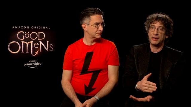 The GOOD OMENS Cast Reacts to Fan ‘Ships (Nerdist News Edition) смотреть онлайн