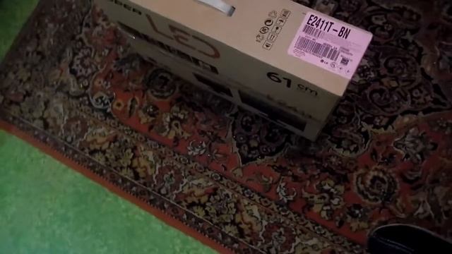 Коробка от классного дешёвого LED-монитора, купленного за 3800 рублей в сентябре 2014 года. смотреть онлайн