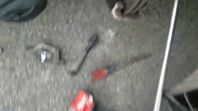 EASY Change front brakes on audi a4 смотреть онлайн