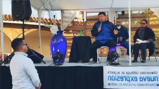 PASTOR PENTECOSTAL ENFRENTA AL PADRE LUIS TORO. смотреть онлайн