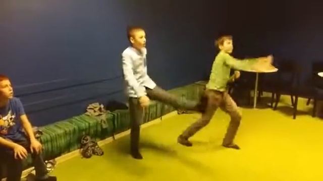Играем в иксбокс смотреть онлайн