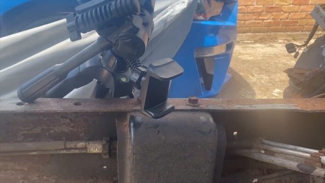 Removing a Ford F Series Transmission смотреть онлайн