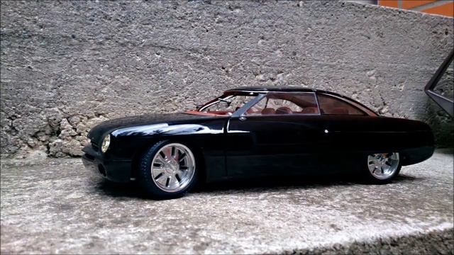 Shelby Cobra Concept VS Ford Fronty Nine 1:18 Autoart смотреть онлайн