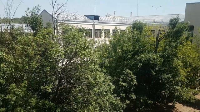 19,5 кв.м. + 10 кв.м. антресоль с высоким потолком! смотреть онлайн