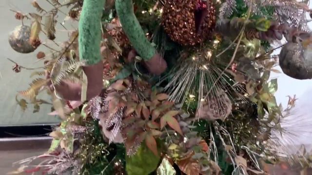 2022 Christmas Trends by David Christopher's Inc. From Our Showroom in Atlanta смотреть онлайн