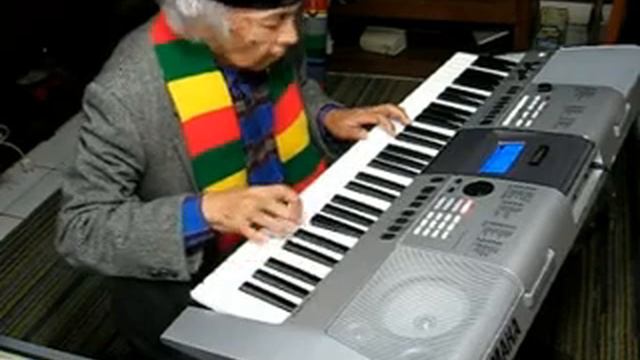 Yamaha PSR E413 THE RED TULLIP vcd by Dedy Suardi смотреть онлайн