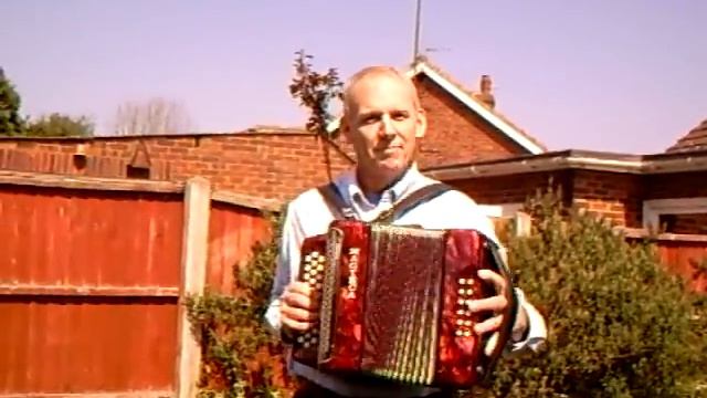 daniel W plays auto accordion смотреть онлайн