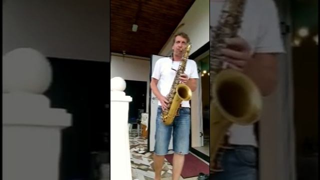Tenderly Saxophone Conn 10M смотреть онлайн