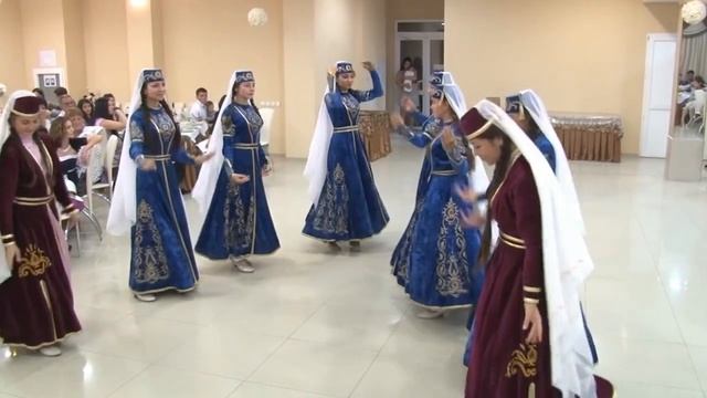 Крымскотатарский танцевальный ансамбль "Ешиль Ада" - Мисхор къызы / Crimean Tatar dance ensemble смотреть онлайн