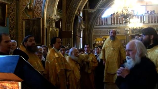 Богослужения в честь престольного праздника в Никольском соборе смотреть онлайн