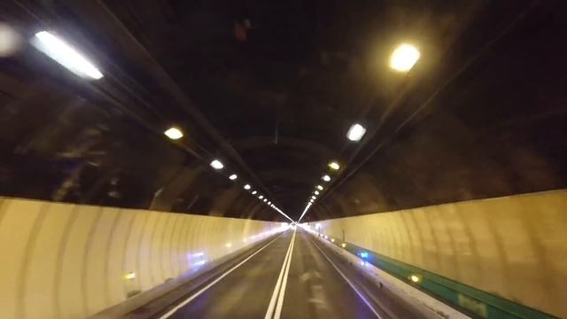 Тоннель Монблан. Еду первый раз! Горные пейзажи завораживают! смотреть онлайн