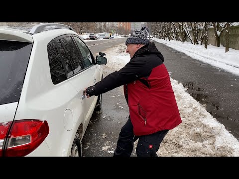 Примёрзли двери и замёрзла личинка замка. Что делать и как попасть в автомобиль? смотреть онлайн