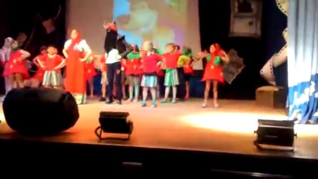 Смешное видео Маши и Медведя лагерь Тимуровцы