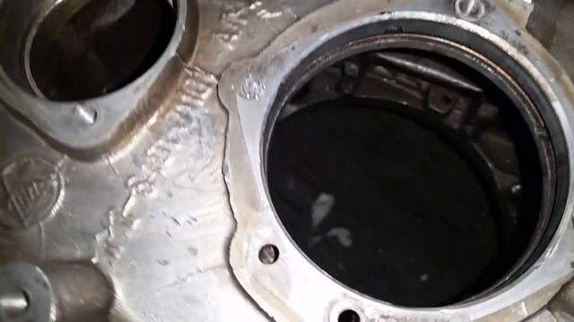 Как выкрутить обломанный болт смотреть онлайн