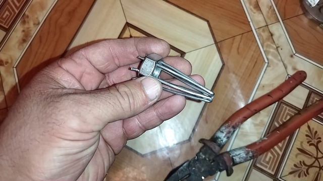 Ошиповка резины. Дай бог здоровья к тому человеку кто это придумал. Сделал себе и не пожалел. #шипы смотреть онлайн