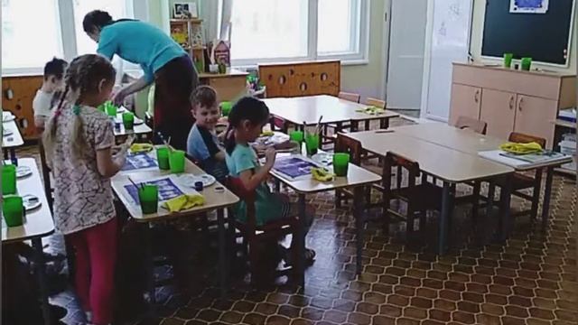 Мастер - класс по интуитивному рисованию двумя руками с детьми, художник Анна Буркина смотреть онлайн