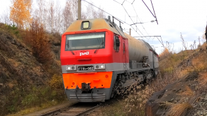 "Долгожданное возвращение"! Газотурбовоз ГТ1h-002 с грузовым поездом