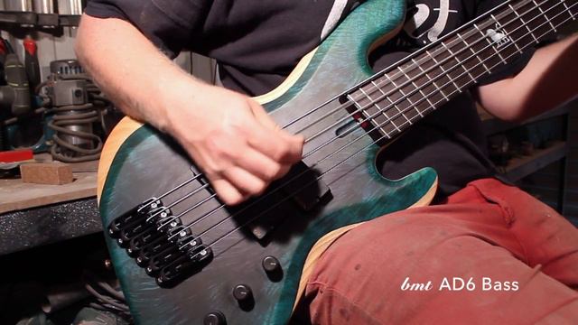 bmt Adeline 6 Bass - Heavy Tone Demo with EMG 45 TWX Pickups смотреть онлайн