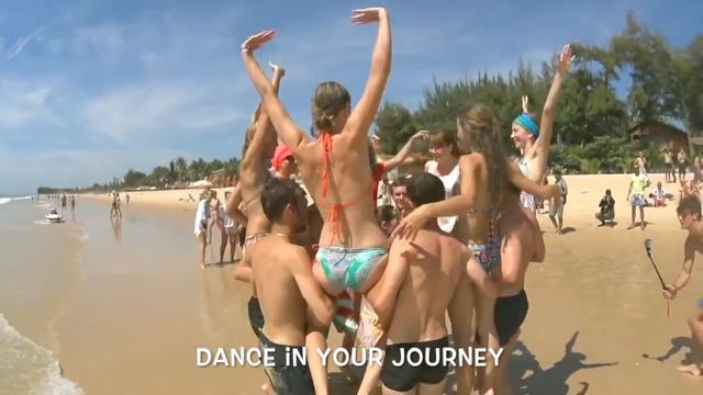 Флешмоб во Вьетнаме, Муй Не/ Flesh Mob in Mui Ne, Vietnam 2014 смотреть онлайн