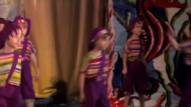 Танец "Коротышки" - Ансамбль Кашалот смотреть онлайн